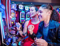 33wn68 Live Casino